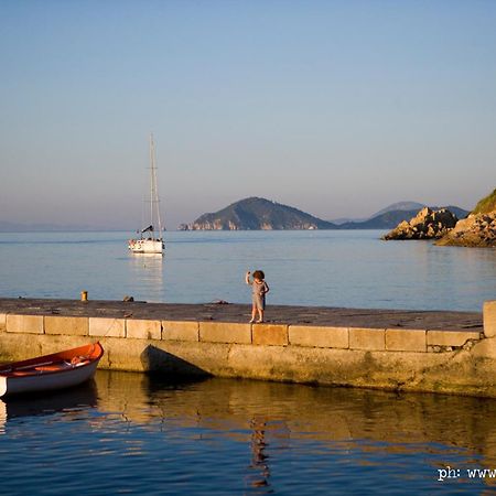 Hotel Marinella Marciana Marina  Buitenkant foto