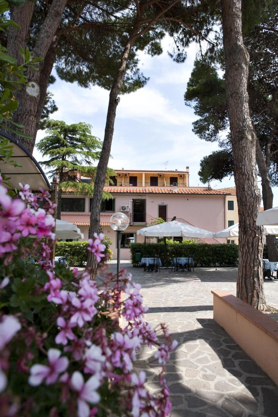 Hotel Marinella Marciana Marina  Buitenkant foto